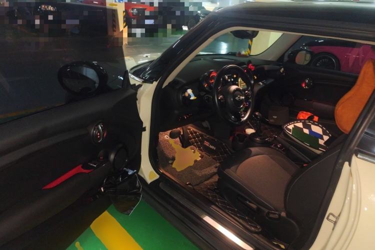 Used MINI 2014 1.5T COOPER Fun Driver Seat