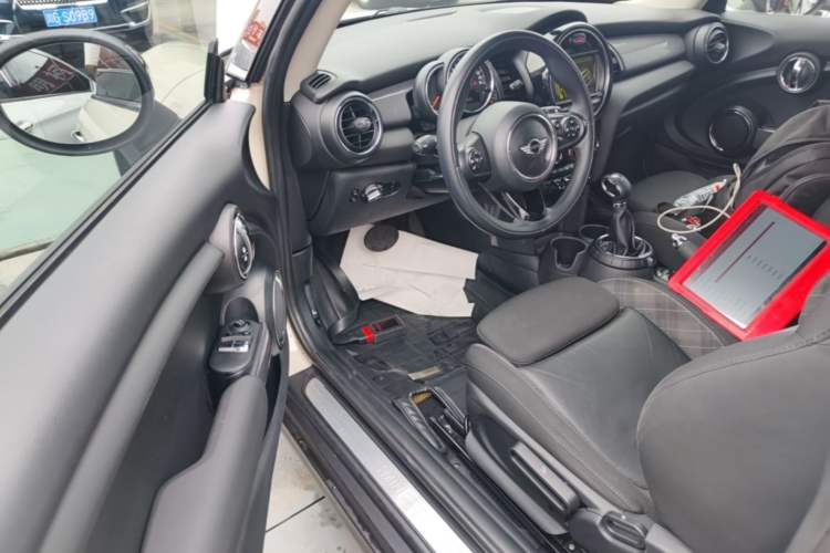 Used MINI 2014 1.5T COOPER Excitement Driver Seat