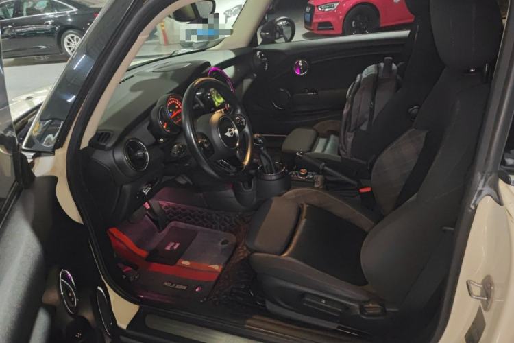 Used MINI 2014 1.5T COOPER Fun Driver Seat