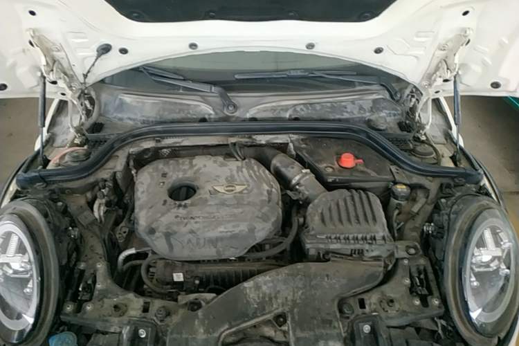 Used MINI 2014 1.5T COOPER Fun Engine Bay