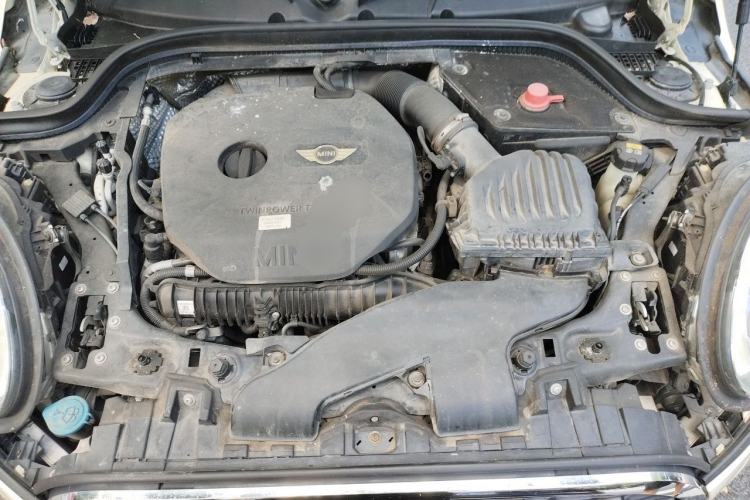 Used MINI 2014 2.0T COOPER S Excitement Engine Bay