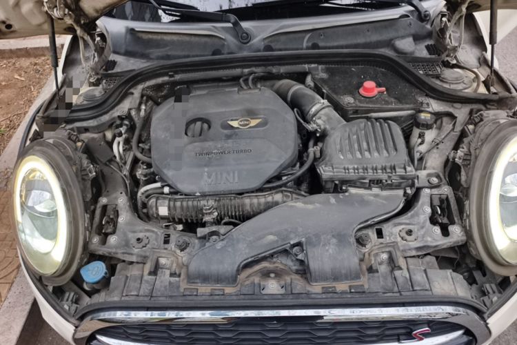 Used MINI 2014 2.0T COOPER S Excitement Engine Bay