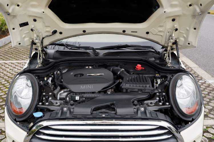 Used MINI 2014 1.2T ONE+ Engine Bay