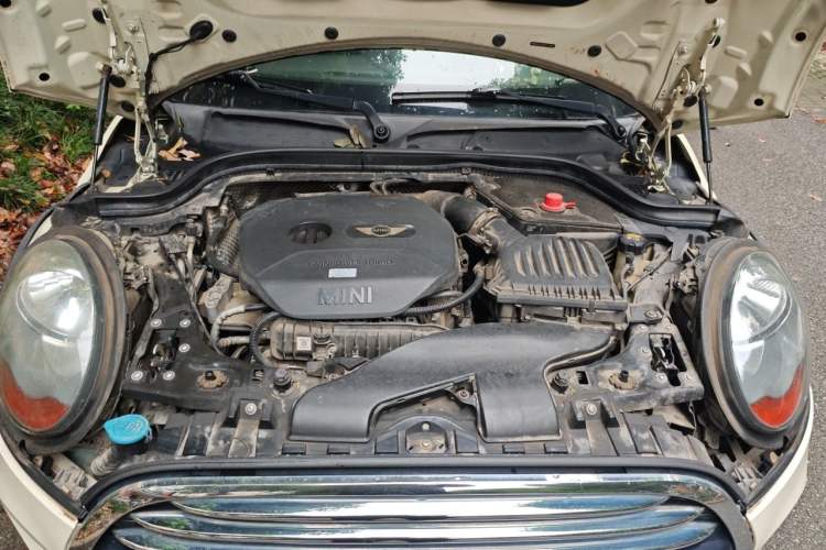 Used MINI 2014 1.5T COOPER Fun Engine Bay