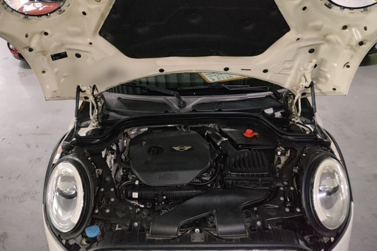 Used MINI 2014 2.0T COOPER S Excitement Engine Bay