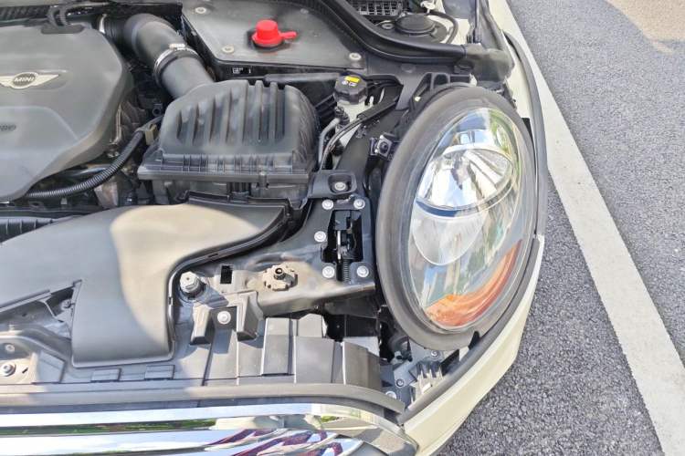 Used MINI 2014 1.2T ONE+ Engine Bay Left