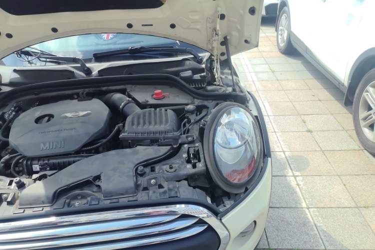 Used MINI 2014 1.2T ONE+ Engine Bay Left