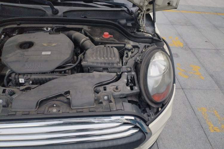 Used MINI 2014 1.2T ONE+ Engine Bay Left