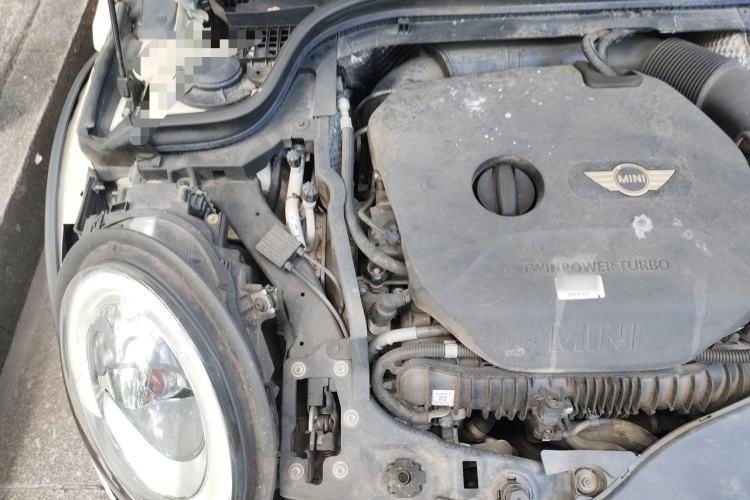 Used MINI 2014 2.0T COOPER S Excitement Engine Bay Right