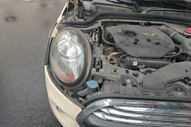 Used MINI 2014 1.2T ONE+ Engine Bay Right