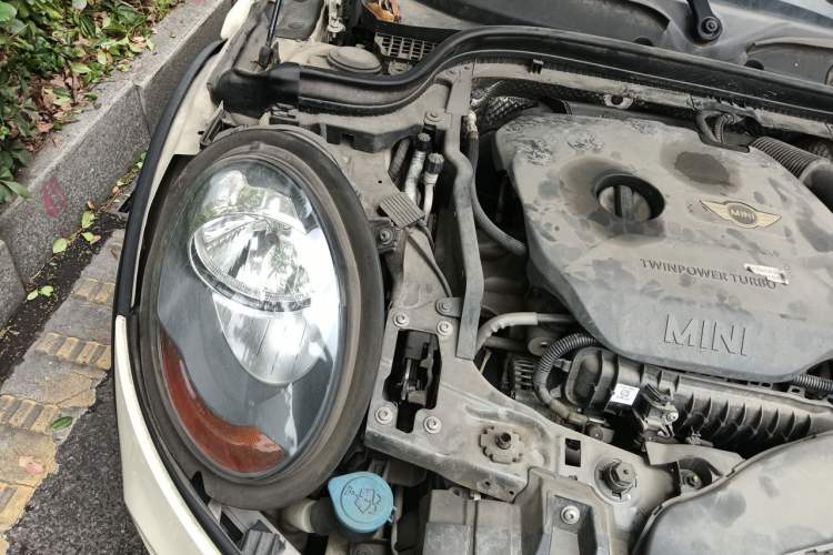 Used MINI 2014 1.5T COOPER Fun Engine Bay Right