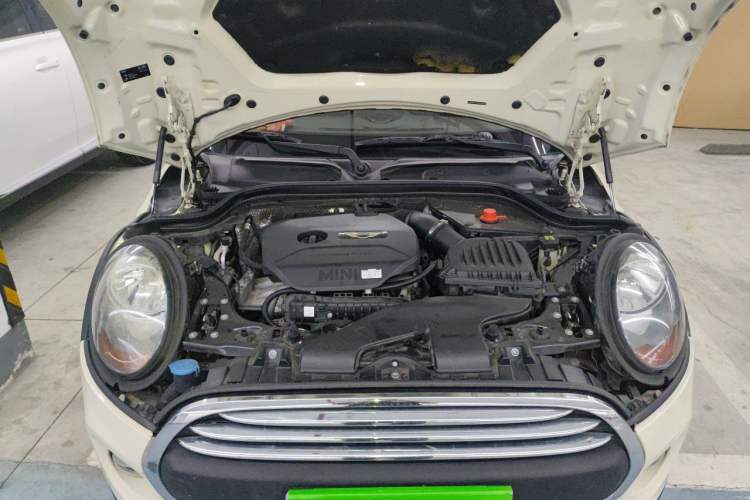 Used MINI 2014 1.2T ONE+ Engine Bay