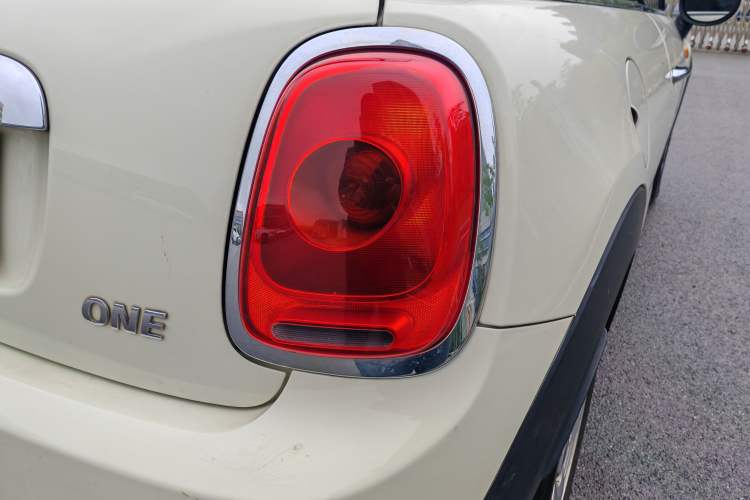Used MINI 2014 1.2T ONE Exterior 10