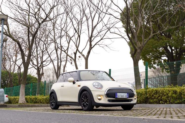Used MINI 2014 1.2T ONE+ Exterior 2