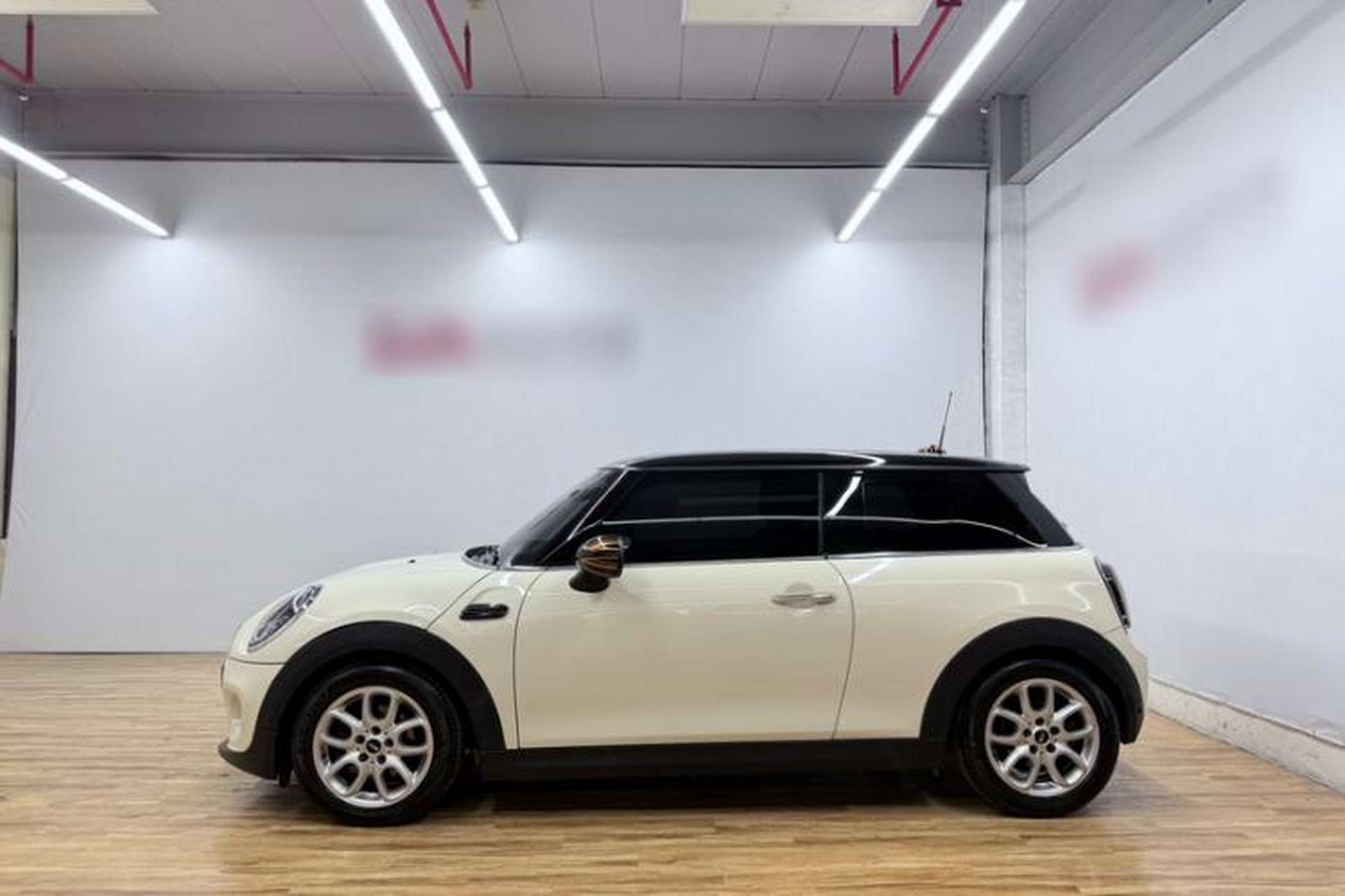 Used MINI 2014 1.5T COOPER Fun Exterior 2