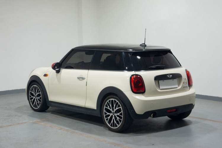 Used MINI 2014 1.5T COOPER Fun Exterior 3