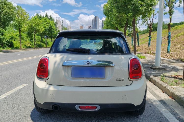 Used MINI 2014 1.2T ONE+ Exterior 4