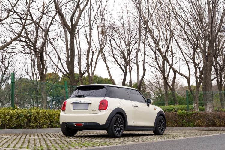 Used MINI 2014 1.2T ONE+ Exterior 4