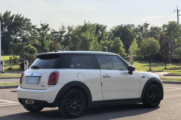Used MINI 2014 1.5T COOPER Fun Exterior 4