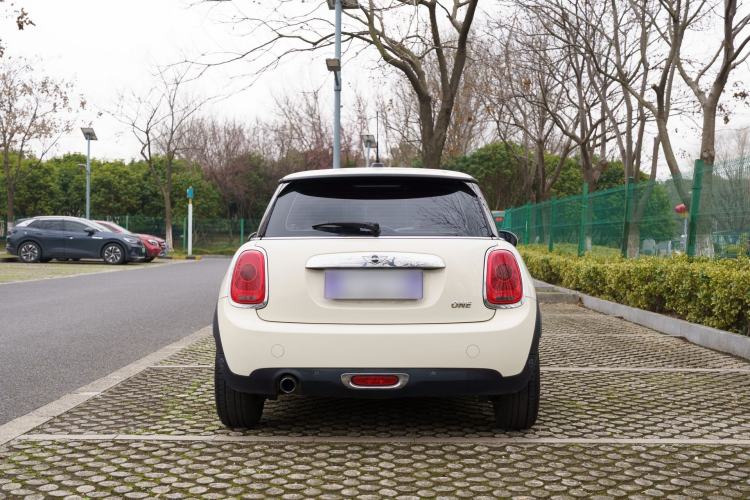 Used MINI 2014 1.2T ONE+ Exterior 5