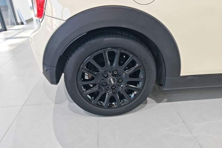 Used MINI 2014 1.5T COOPER Fun Exterior 5