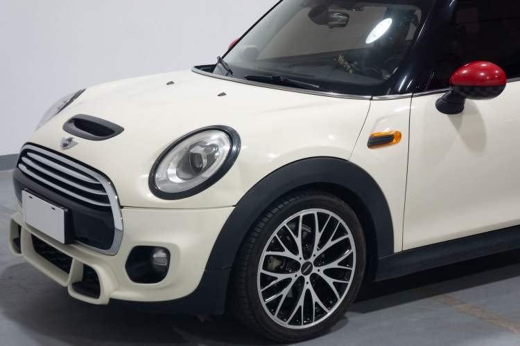Used MINI 2014 1.5T COOPER Fun Exterior 5