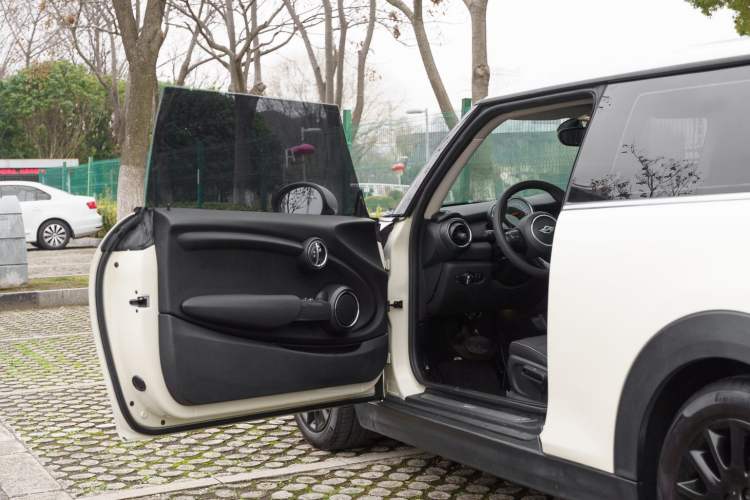 Used MINI 2014 1.2T ONE+ Exterior 7