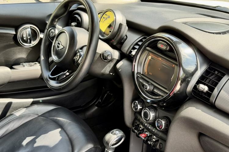 Used MINI 2014 1.5T COOPER Fun Exterior 7