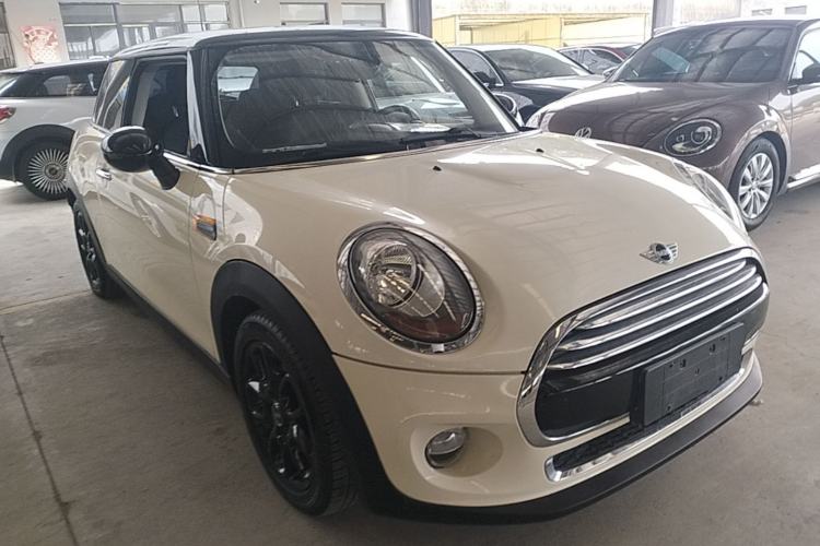 Used MINI 2014 1.5T COOPER Fun Front Right 45 Deg