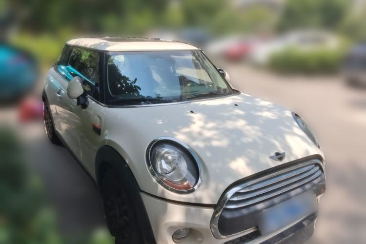 Used MINI 2014 1.2T ONE+ Front Right 45 Deg