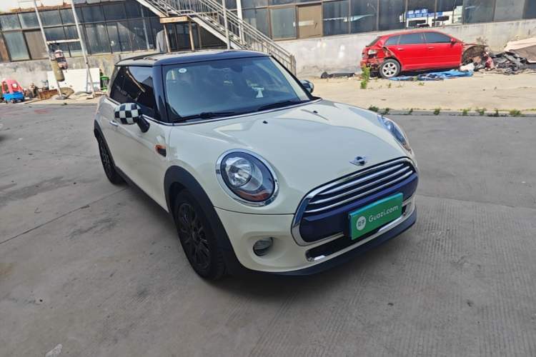 Used MINI 2014 1.5T COOPER Fun Front Right 45 Deg