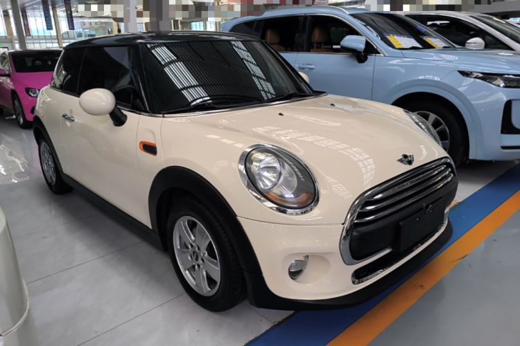 Used MINI 2014 1.2T ONE Front Right 45 Deg