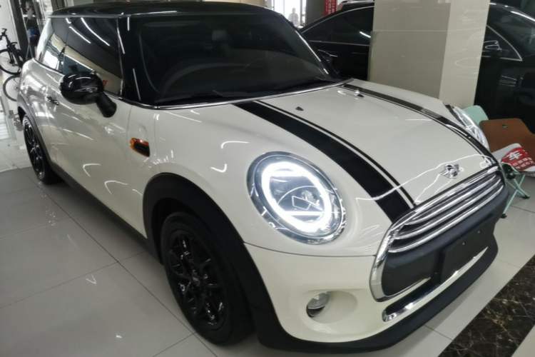 Used MINI 2014 1.2T ONE+ Front Right 45 Deg