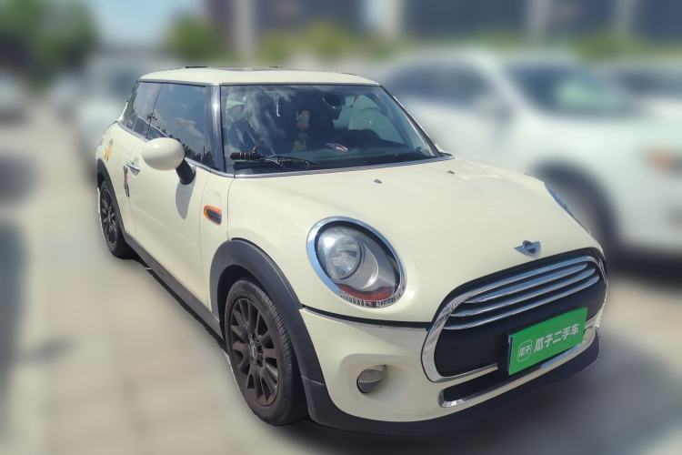 Used MINI 2014 1.2T ONE+ Front Right 45 Deg