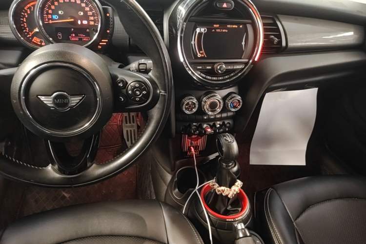 Used MINI 2014 1.5T COOPER Fun Gear Lever