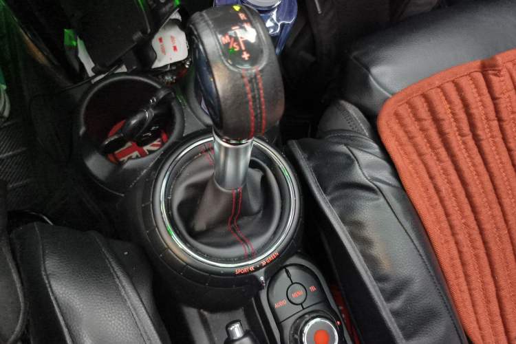 Used MINI 2014 2.0T COOPER S Excitement Gear Lever