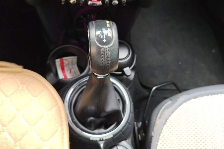 Used MINI 2014 1.5T COOPER Fun Gear Lever