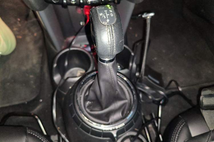 Used MINI 2014 1.5T COOPER Fun Gear Lever