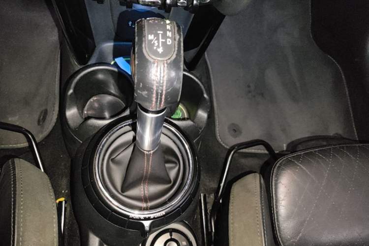 Used MINI 2014 2.0T COOPER S Excitement Gear Lever