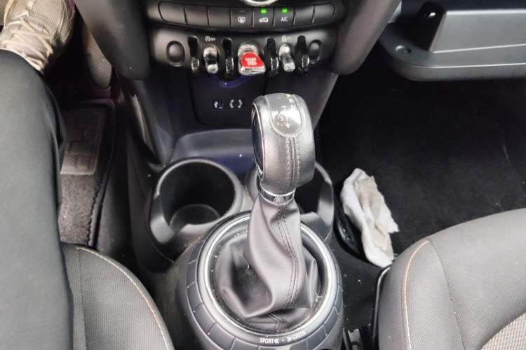 Used MINI 2014 1.5T COOPER Fun Gear Lever