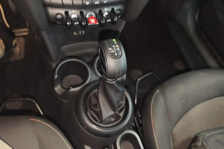 Used MINI 2014 1.2T ONE Gear Lever