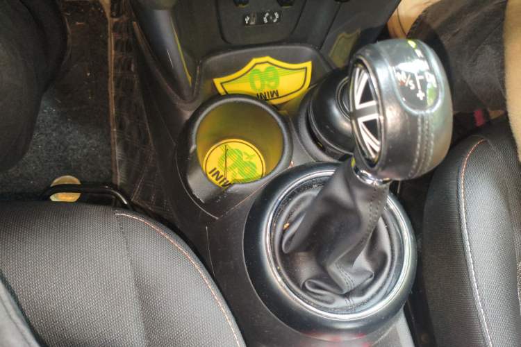 Used MINI 2014 1.2T ONE+ Gear Lever