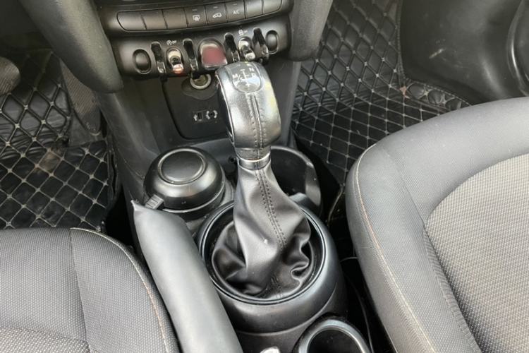 Used MINI 2014 1.2T ONE Gear Lever
