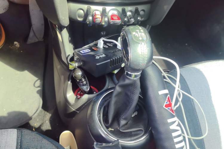 Used MINI 2014 1.2T ONE+ Gear Lever