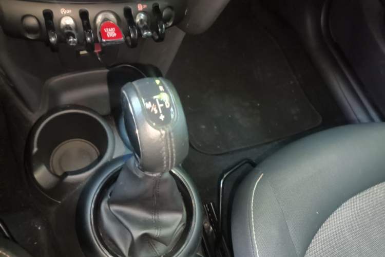 Used MINI 2014 1.2T ONE Gear Lever