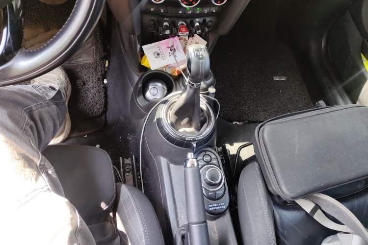 Used MINI 2014 1.5T COOPER Fun Gear Lever