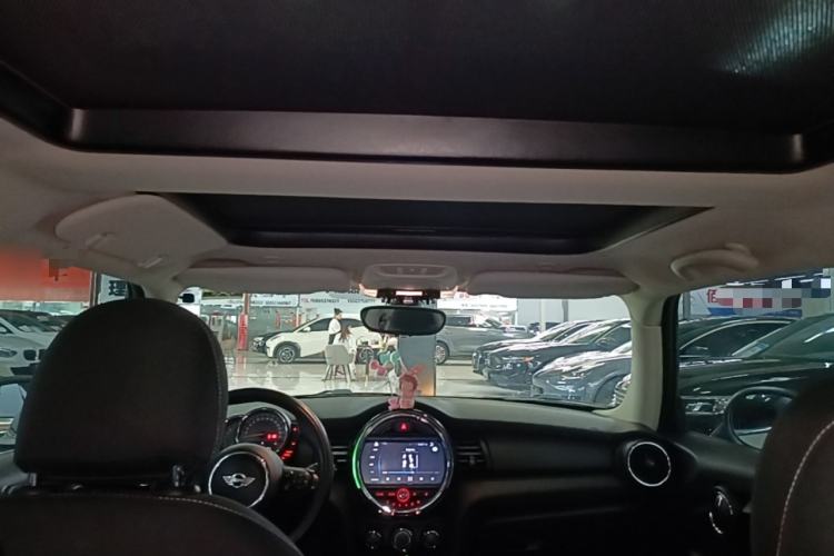 Used MINI 2014 1.2T ONE+ Headliner
