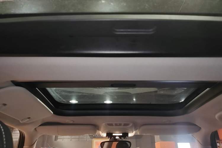 Used MINI 2014 1.2T ONE+ Headliner