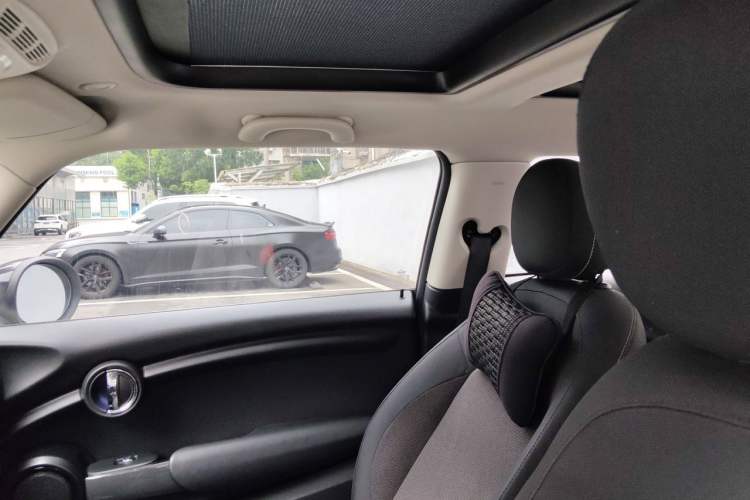 Used MINI 2014 1.5T COOPER Fun Headliner