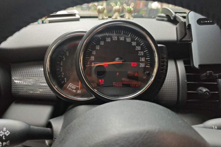 Used MINI 2014 1.5T COOPER Fun Instrument Cluster